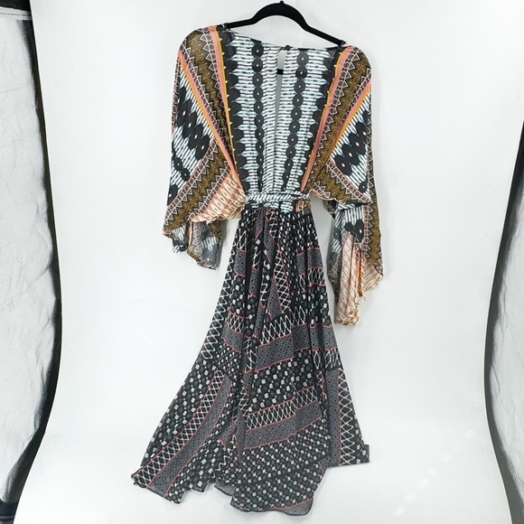 ✅ MEGHAN LOS ANGELES MAXI BOHO DEEP-V NECK KIMONO STYLE SLEEVE WITH SASH SIZE SM - Picture 9 of 9